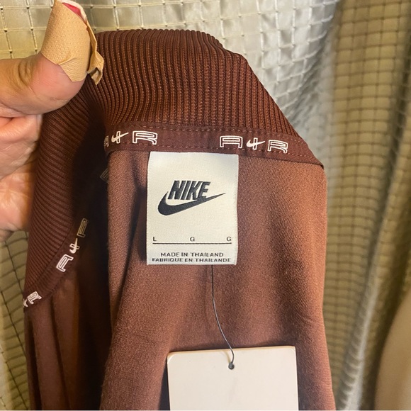 Nike Womens Velour Jacket in Bronze Eclipse Large - Picture 8 of 10